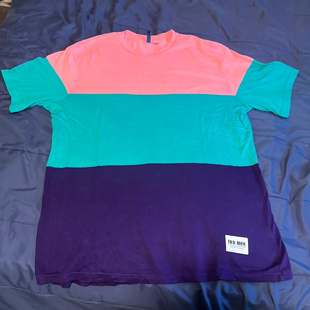 Large color block mens T shirt